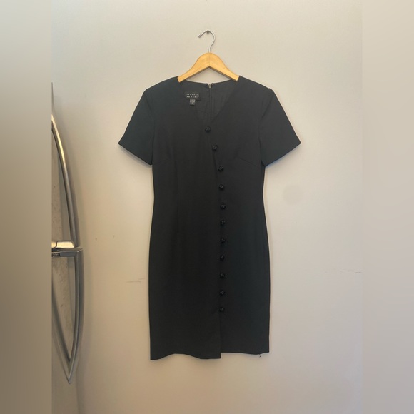 Vintage black dress with buttons size 6 - Picture 1 of 10